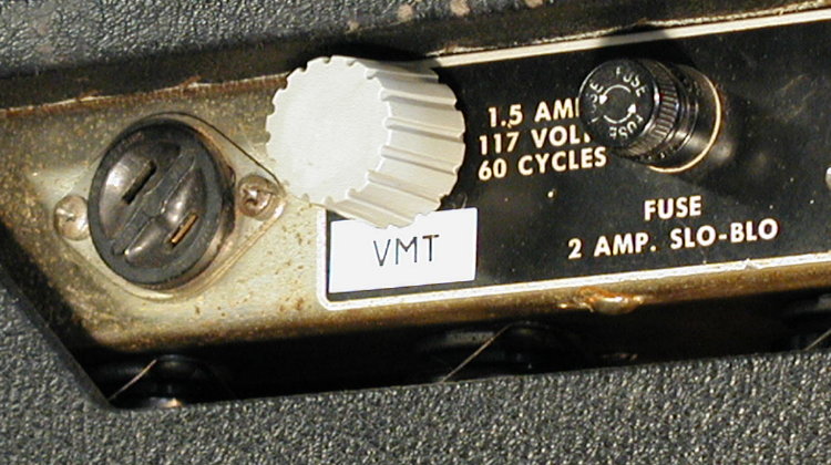 スピーカーユニットの磁力をコントロールする画期的なテクノロジー、VMTを採用